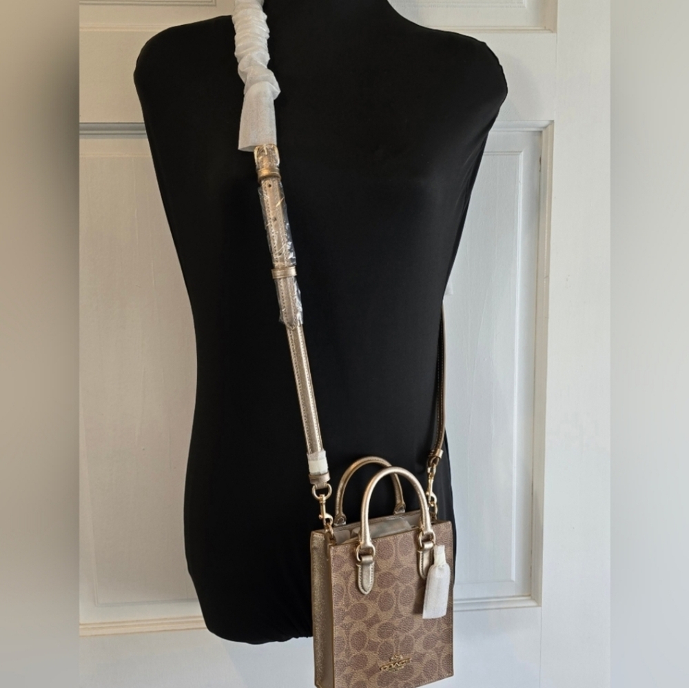 Coach Mini Tote Bag with Heart Shaped Mirror Bag Charms Crossbody in Gift Box - Picture 3 of 16